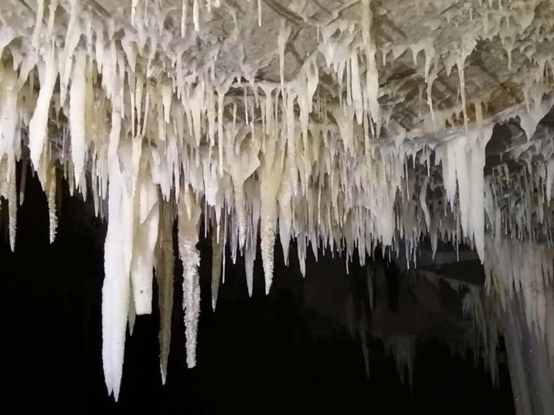 Descubre Las Grutas Karmidas, en Zapotitlán de Méndez, Puebla, un paraíso subterráneo