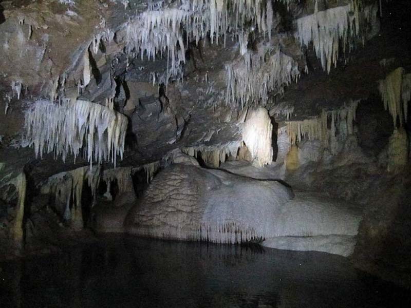 Descubre Las Grutas Karmidas, en Zapotitlán de Méndez, Puebla, un paraíso subterráneo