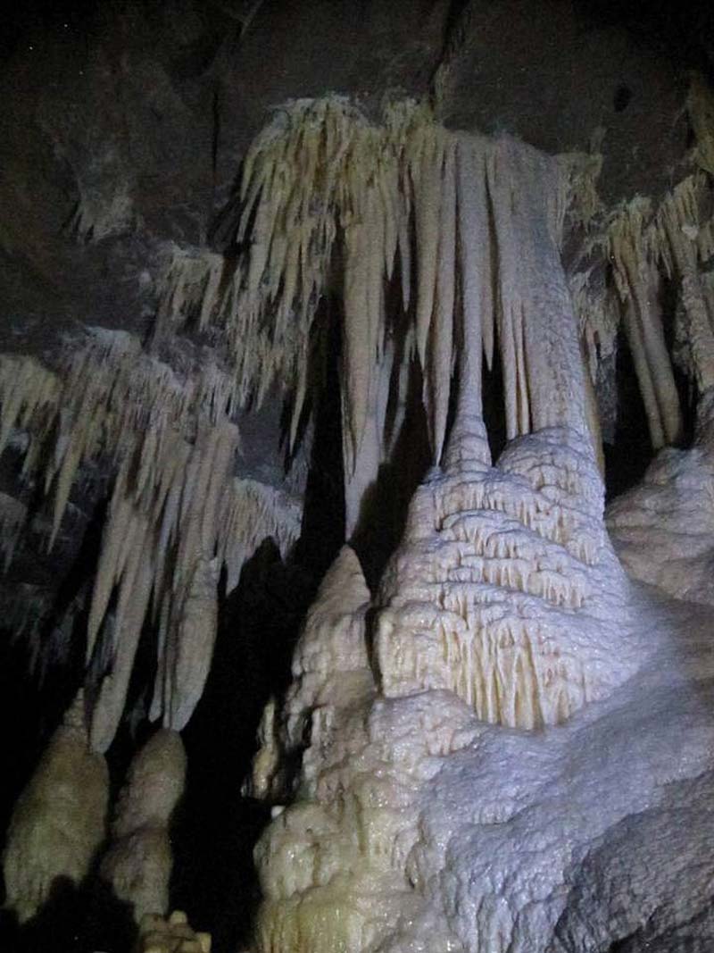 Descubre Las Grutas Karmidas, en Zapotitlán de Méndez, Puebla, un paraíso subterráneo