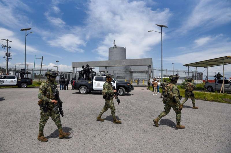 FGR señala a agentes aduanales como pieza clave en la red de huachicol de Ruffo