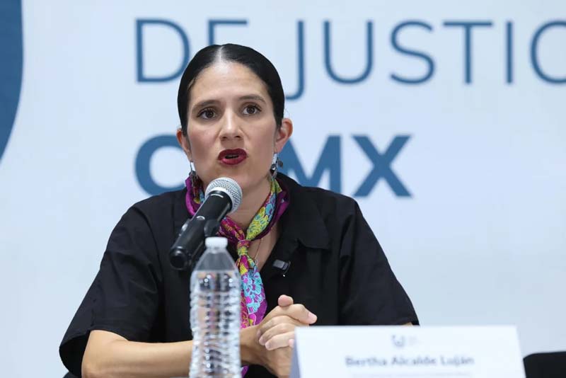 Fiscalía admite retraso en investigación y destituye a tres por caso Edith