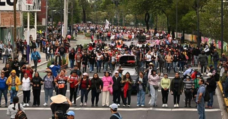 Megaoperativo frena marcha de la CNTE rumbo al estadio del Mundial 2026