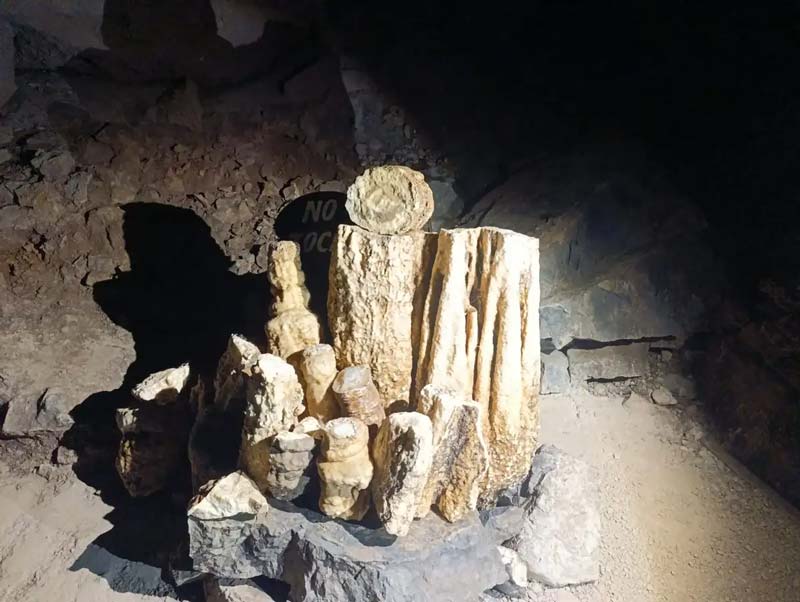 Los visitantes de las Grutas de Rancho Nuevo deben cuidar las formaciones minerales, creadas durante miles de años y vulnerables al contacto humano