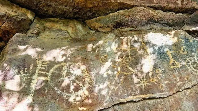Las Grutas de Xoxafi conservan pinturas rupestres que muestran su pasado ancestral.
