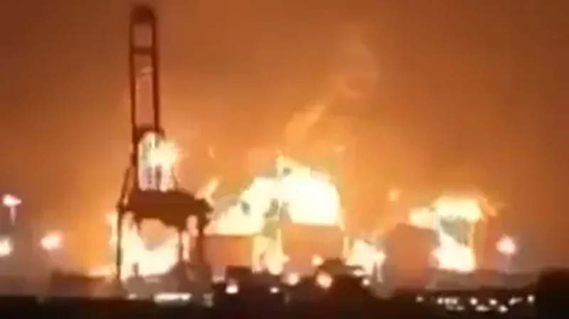Guerra en Medio Oriente dispara el petróleo: ataques a Irán desatan crisis energética global