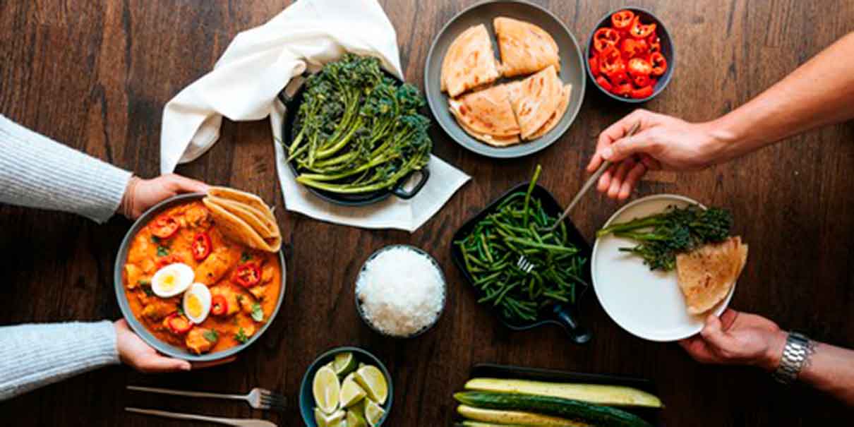 Cenar tarde podría hacerte subir de peso