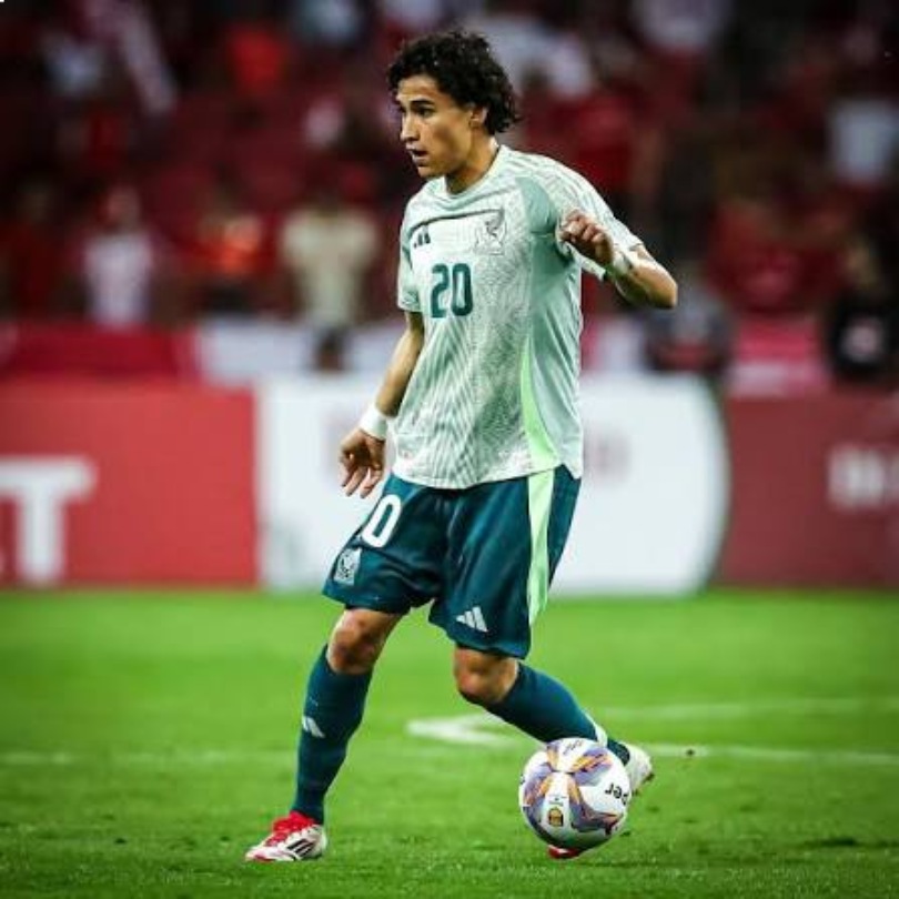 El joven lateral mexicano ha ganado relevancia tras ser campeón con Cruz Azul