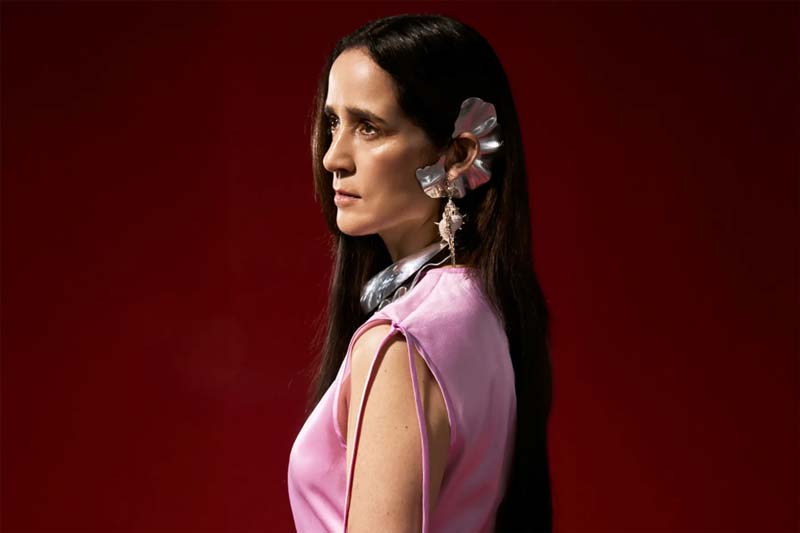 Julieta Venegas lanza “Norteña” con colaboraciones de Bronco, Lafourcade y más