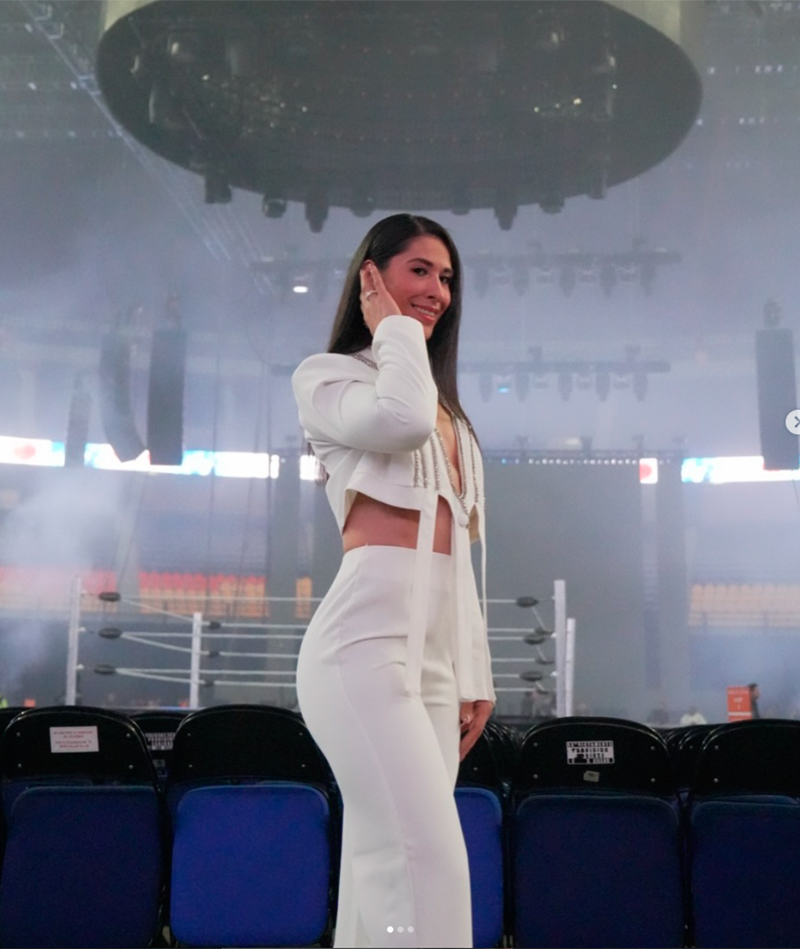 Julissa Mexa combina belleza atlética y potencia en el ring