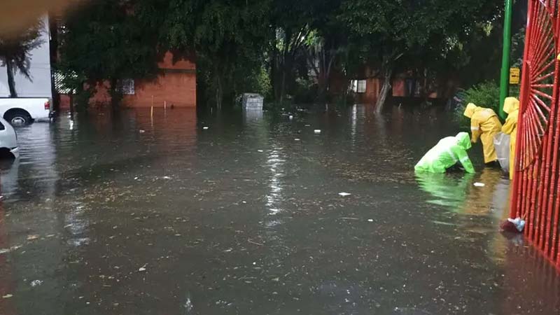 Lluvias históricas inundan CDMX: casi 300 casas afectadas en Iztapalapa, Tláhuac y GAM