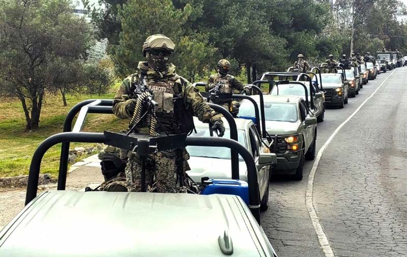 Marina despliega fuerzas especiales para capturar a cabezas del narco en Michoacán