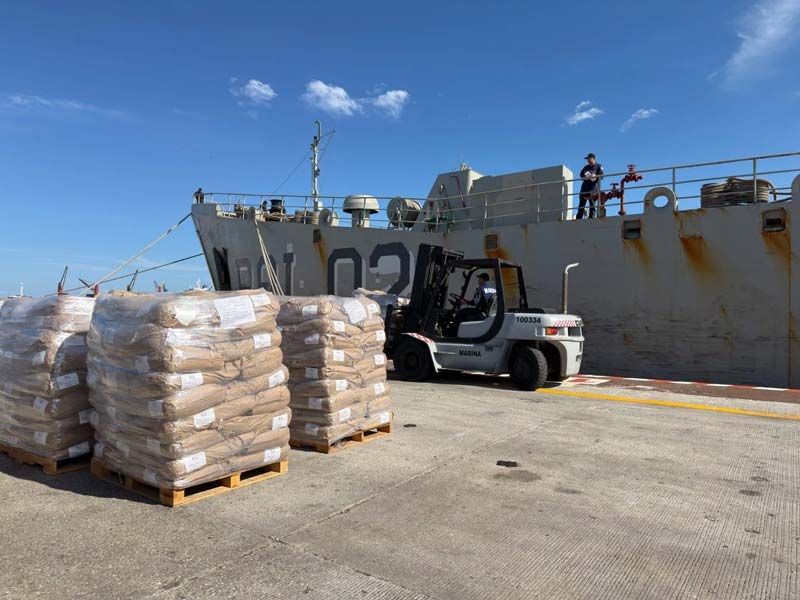 Dos buques de México arriban a La Habana con ayuda humanitaria para Cuba