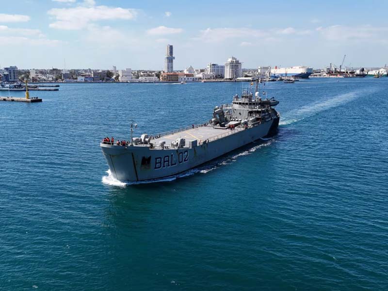 Dos buques de México arriban a La Habana con ayuda humanitaria para Cuba