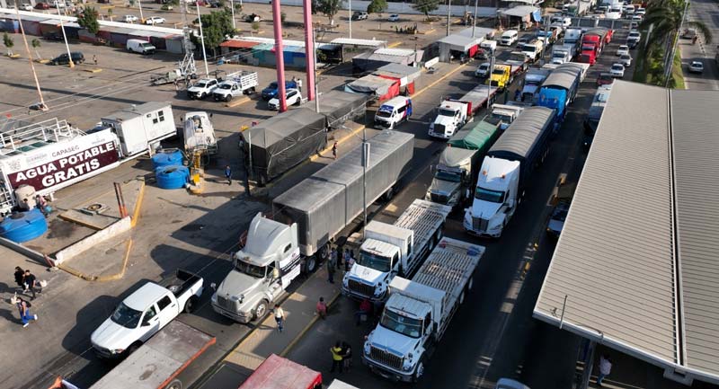 México registra 19 robos diarios en carreteras; transportistas denuncian 60