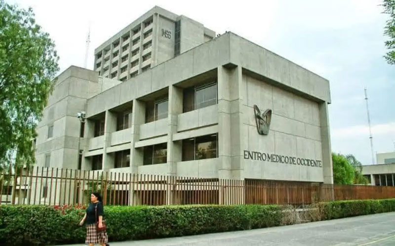 IMSS y Secretaría de Salud reconocieron el 30 de septiembre la presencia de brotes en la UCIN del Centro Médico Nacional de Occidente.