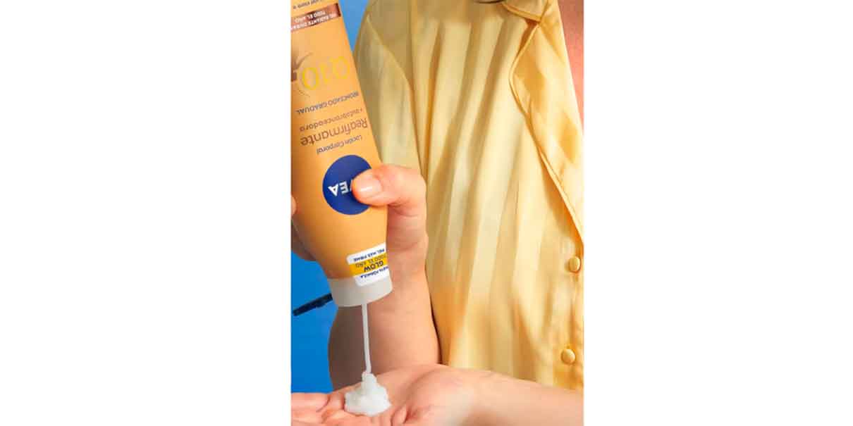 NIVEA Q10 Loción Corporal Reafirmante + Autobronceadora