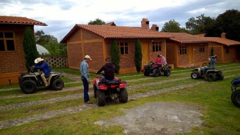 Las cuatrimotos son una de las actividades de aventura que puedes disfrutar en los Prismas Basálticos de Santa María Regla