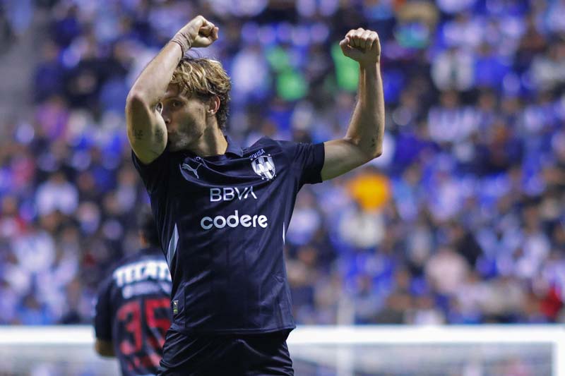 Rayados aplasta a Puebla y se mantiene invicto con seis victorias consecutivas