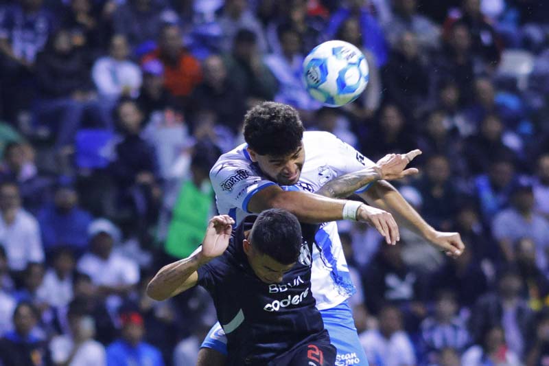 Rayados aplasta a Puebla y se mantiene invicto con seis victorias consecutivas