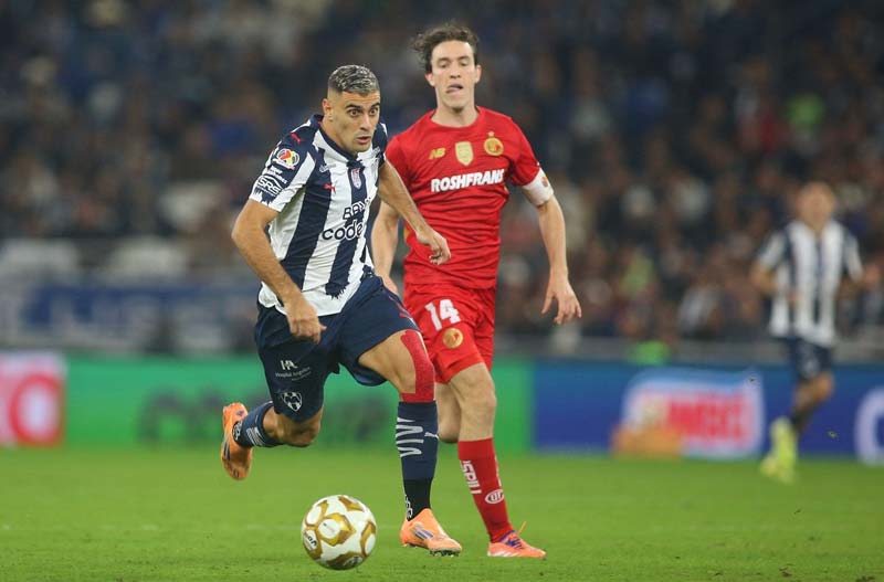 Monterrey pega en casa y obliga a Toluca a reaccionar en la Bombonera