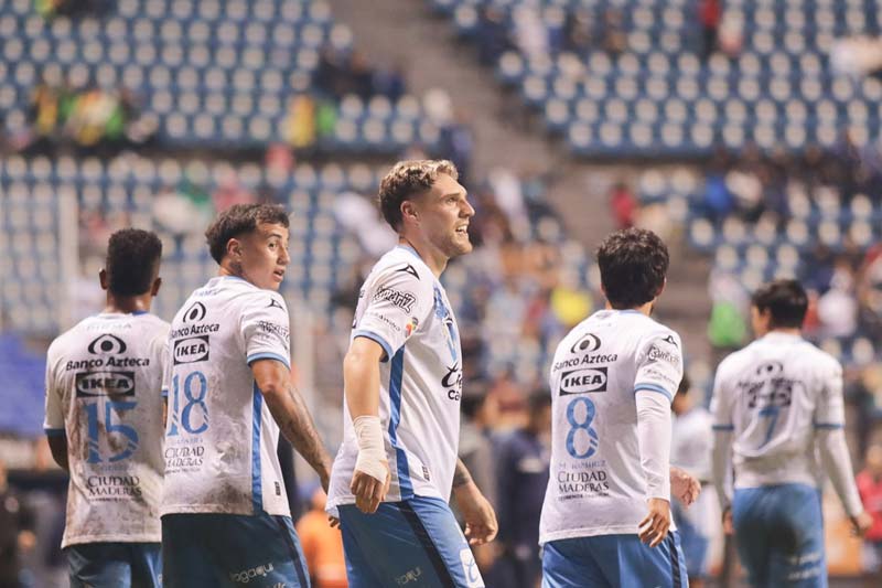 Ricardo Salinas Pliego habría puesto en venta al Puebla, revela Faitelson