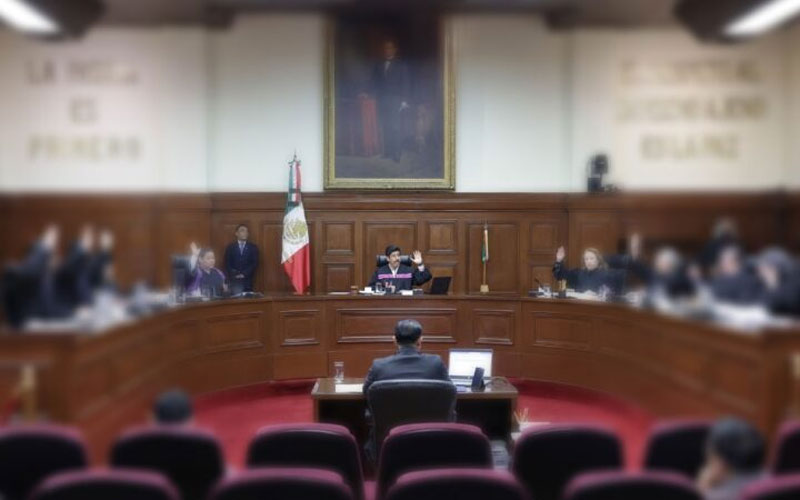 La SCJN declaró inconstitucional exigir cinco años de convivencia para solicitar una pensión por viudez del IMSS en casos de concubinato.