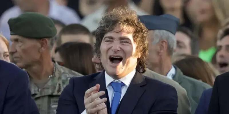 Polémica reforma laboral de Milei avanza en el Congreso argentino entre protestas y disturbios