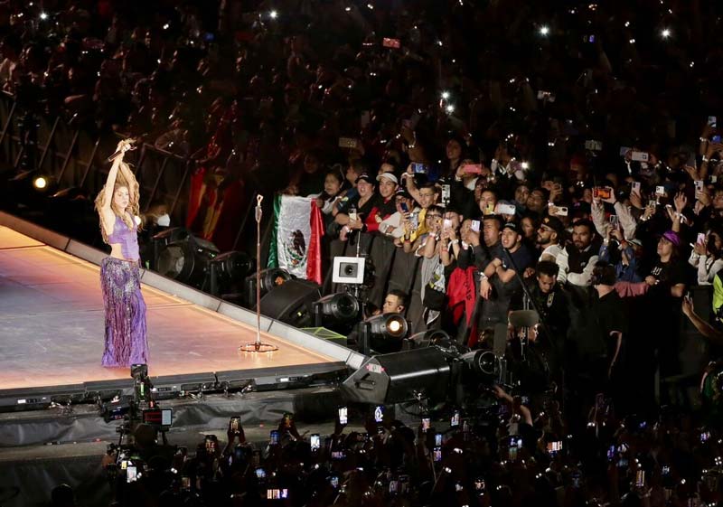 Shakira pulveriza récord de Los Fabulosos Cadillacs: 400 mil personas movieron las caderas en el Zócalo de CDMX