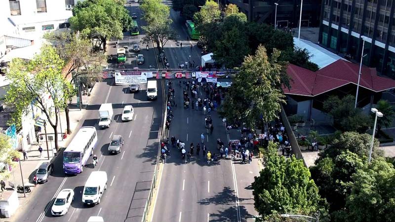 Ingenieros y técnicos de Pemex protestan por aplicación desigual de aumentos