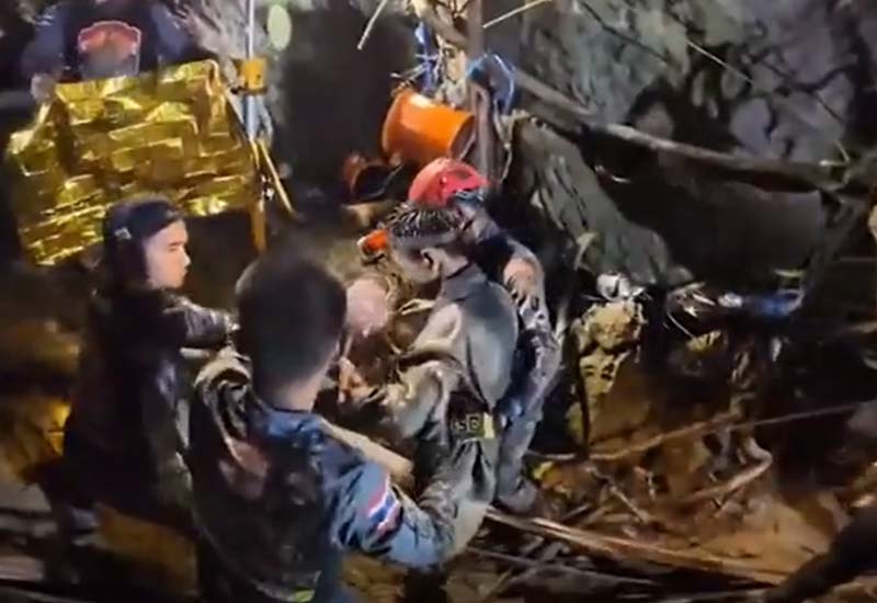 Milagro en Laos: rescatan a mineros atrapados 10 días en cueva; siguen desaparecidos