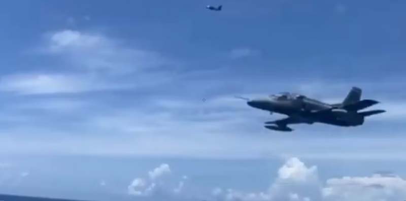 Maduro desafía a EU con maniobra aérea cerca de un buque de la Armada en el Caribe