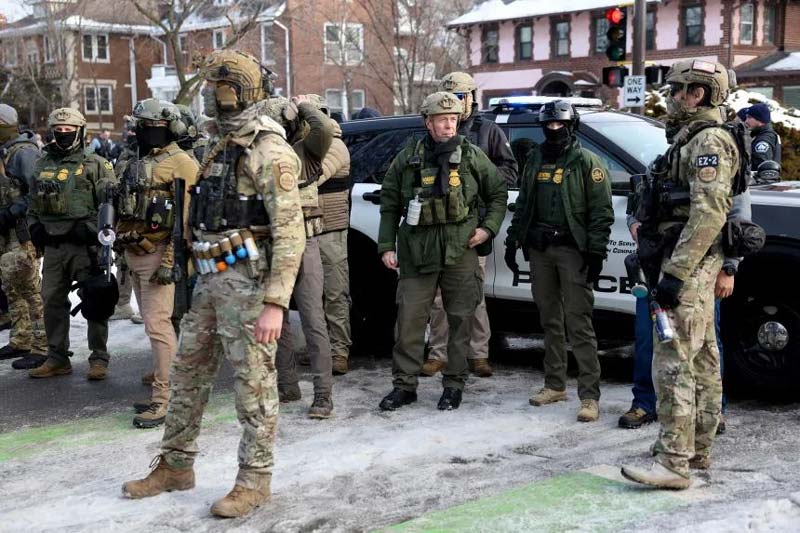 Trump da un paso atrás: ordena retiro de 700 agentes de ICE en Minneapolis