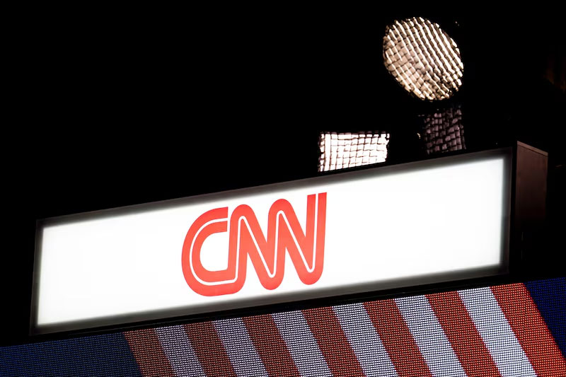 CNN advirtió que el veto podría vulnerar los derechos de sus periodistas.