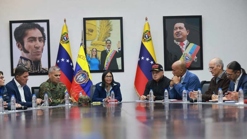 Trump exige petróleo y control total en Venezuela