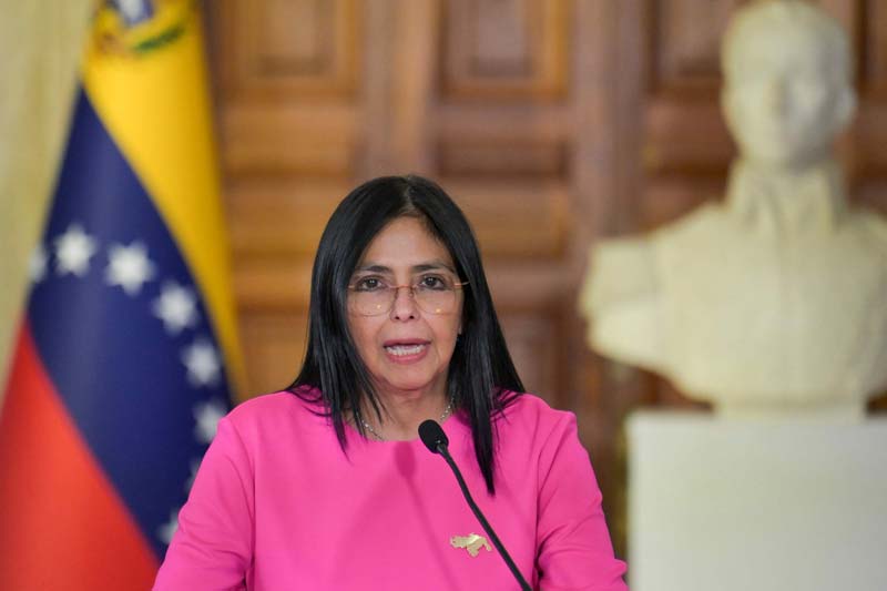 Trump exige petróleo y control total en Venezuela