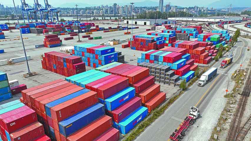 Trump sanciona a Canadá con arancel del 35% por déficit y fentanilo; ofrece exención si producen en EU