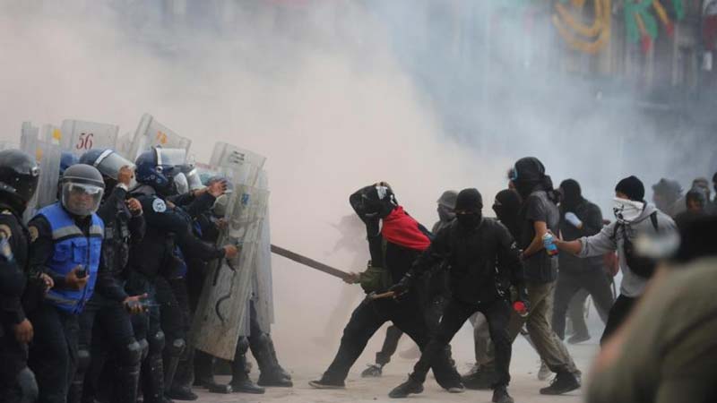 2 de octubre: Protesta pacífica termina en actos vandálicos