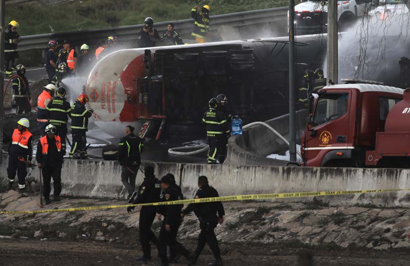 Revelan NUEVOS VIDEOS. Explosión de pipa en Puente de la Concordia deja 4 muertos&nbsp;y&nbsp;90&nbsp;heridos