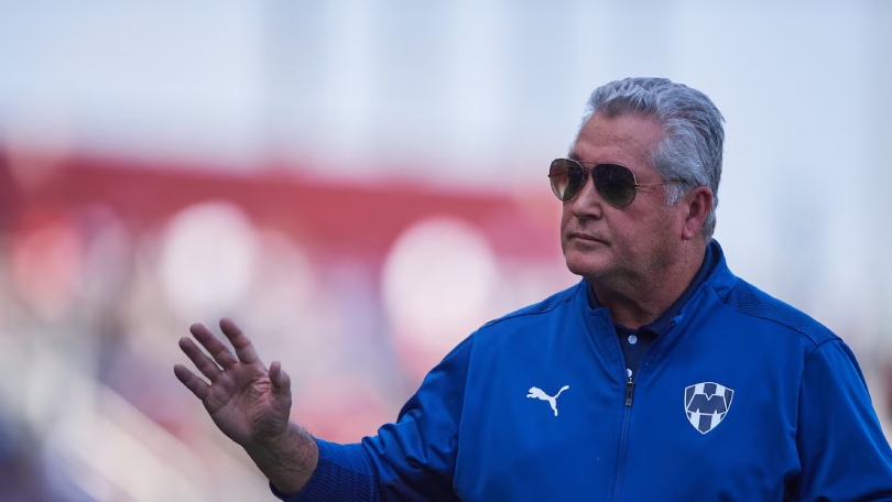 Vucetich feu recientemente entrenador del máximo rival de la UANL