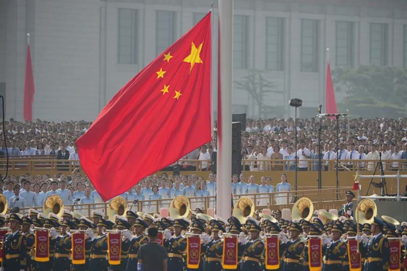 Desfile militar en China muestra arsenal avanzado frente a Vladímir Putin y Kim Jong-un