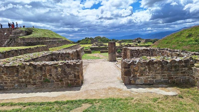 Zona Arqueológica de Monte Albán, Oaxaca: uno de los destinos arqueológicos más impresionantes de México