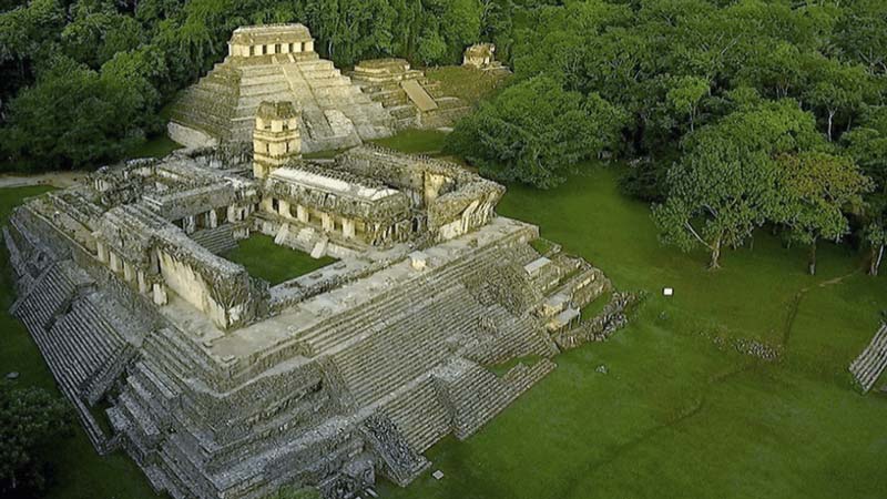 Zona Arqueológica de Palenque: el tesoro maya en la selva de Chiapas que debes conocer