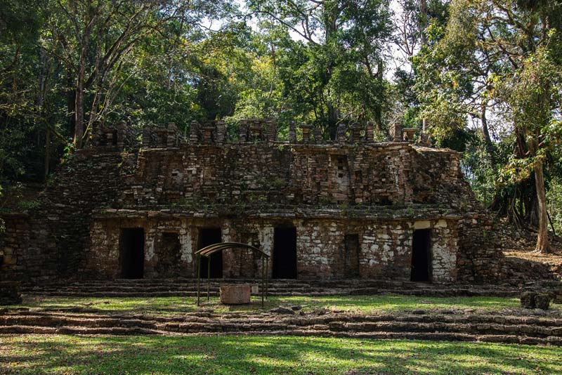 Zona Arqueológica de Yaxchilán: la asombrosa ciudad maya en la selva de Chiapas accesible por el río Usumacinta