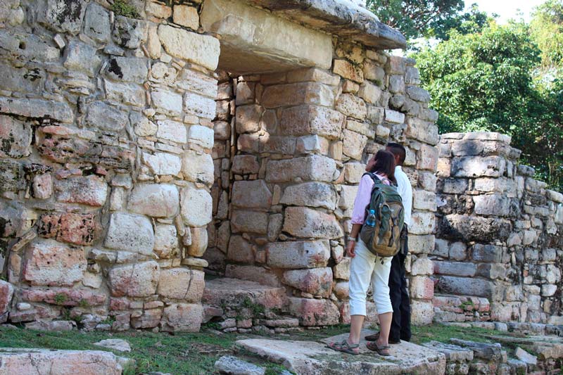 Zona Arqueológica de Yaxchilán: la asombrosa ciudad maya en la selva de Chiapas accesible por el río Usumacinta