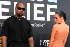El mega escándalo que generó la esposa de Kanye West con su vestimenta en los Grammy 