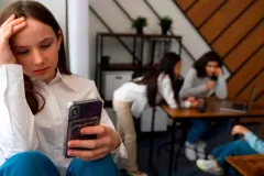 FOMO: El miedo a perderse algo en la era digital