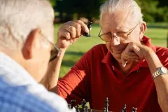 Genética de los “superancianos” revela claves para frenar el Alzheimer