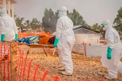 Qué es el ébola, cómo se contagia y por qué el brote actual preocupa al mundo