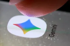 Google Gemini ya permite desactivar la marca de agua visible en imágenes generadas por IA