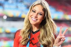 Vanessa Huppenkothen pide auxilio en redes tras sufrir acoso vial